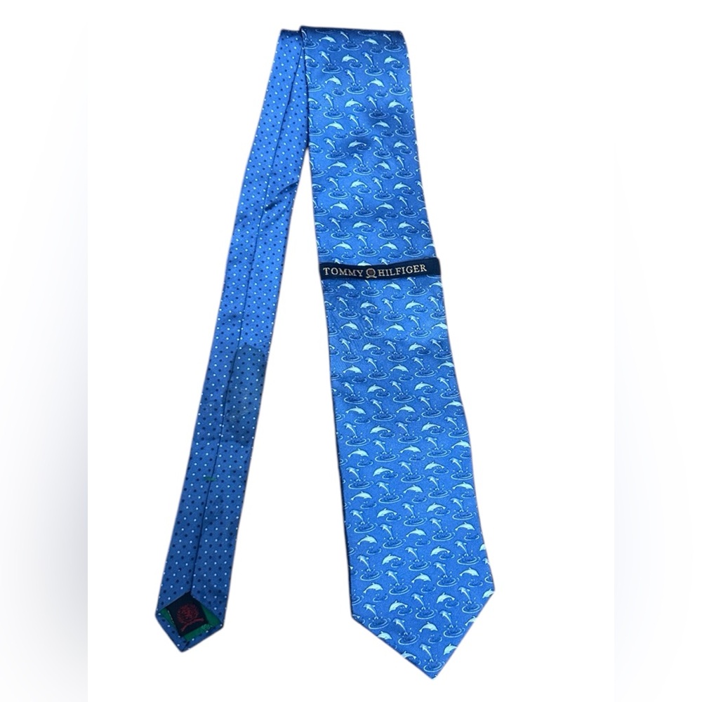 Tommy Hilfiger Dolphins print 100% silk neck tie